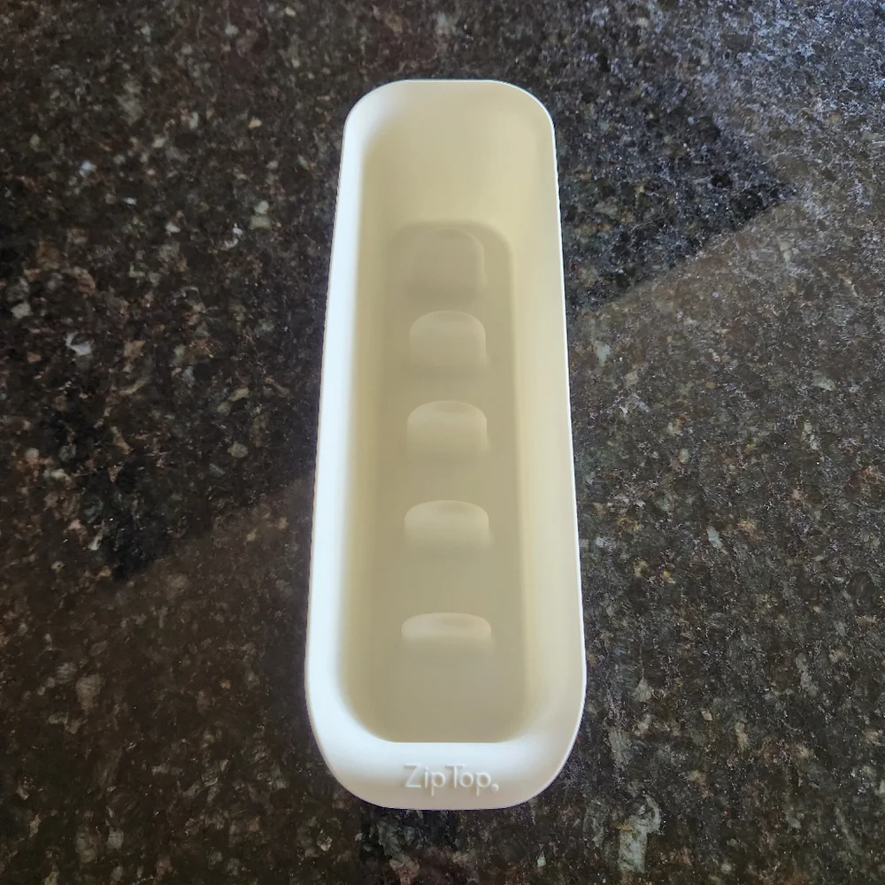 ZipTop Reusable Breastmilk Containers with Tray